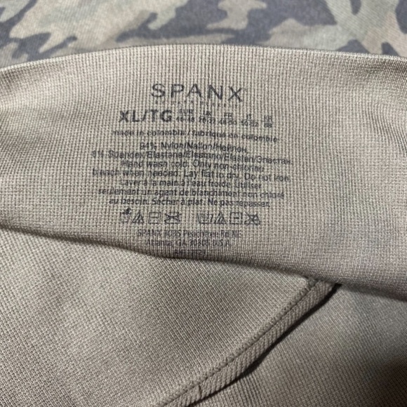 Spanx Look At Me Now desert camo leggings XL - Picture 9 of 9